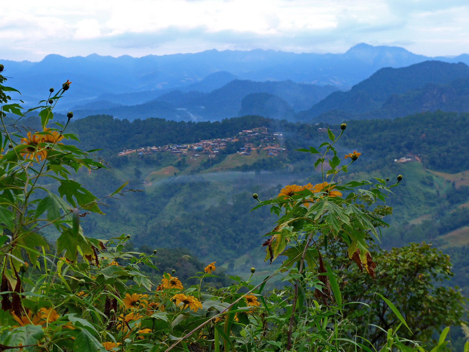 Western view from the trail to Doi Luang Chiang Dao